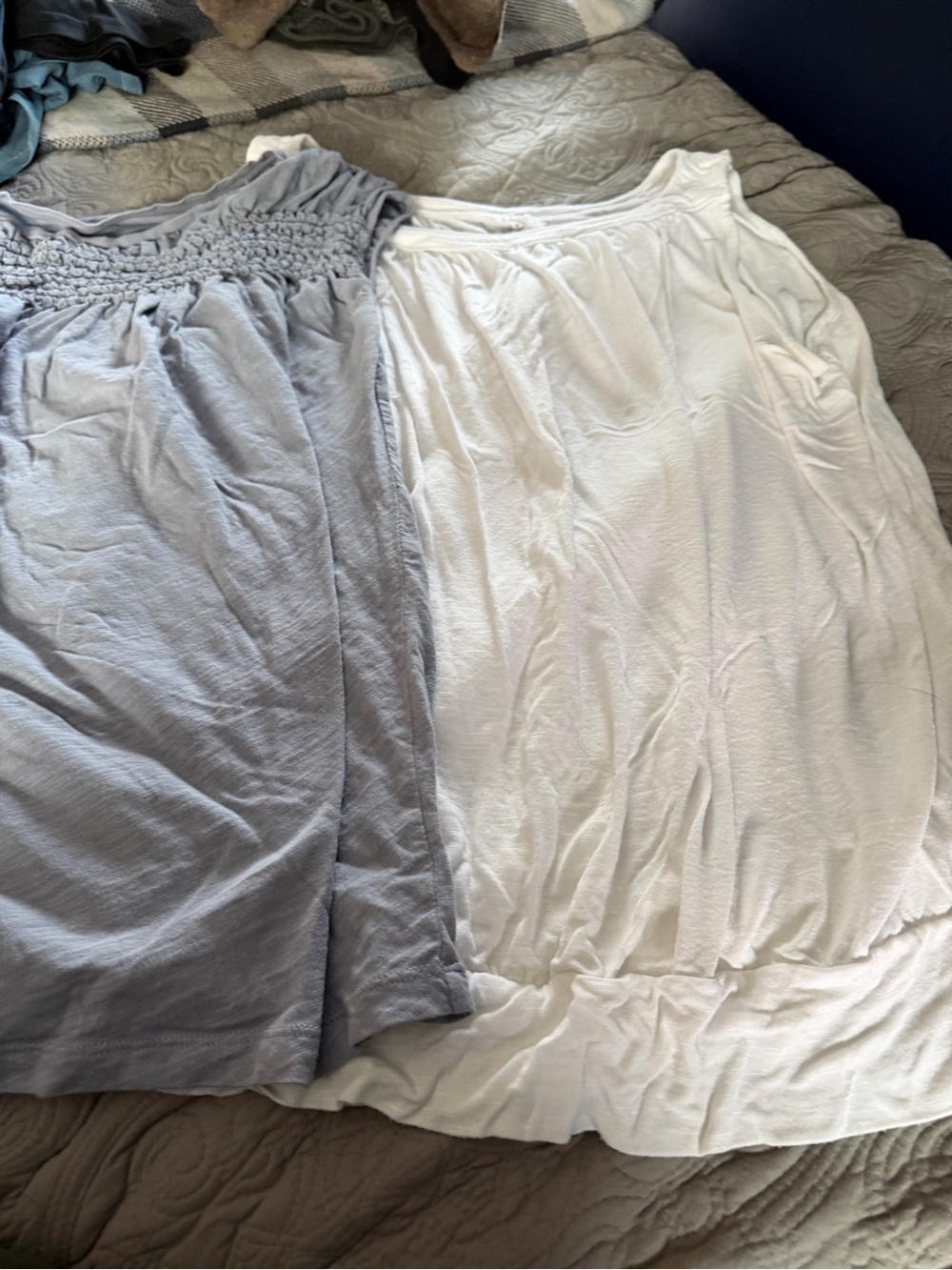 2-Women’s Loft Scoop Neck Sleep Tank - White and Light Gray XL